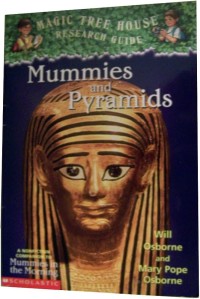 Image of Magic Tree House Research Guide: Mummies and Pyramids